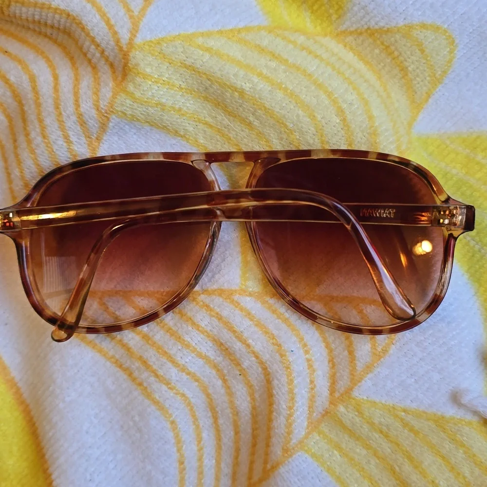 VGUC- Vintage Large Pilot Sunglasses with Gradient Lens Tortoise Frame - Picture 11 of 14